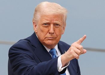 ‘Të majtët përdorin drejtësinë për të shtypur fjalën e lirë’/ Trump: Arrestimi i Le Pen është një ‘gjueti shtrigash’