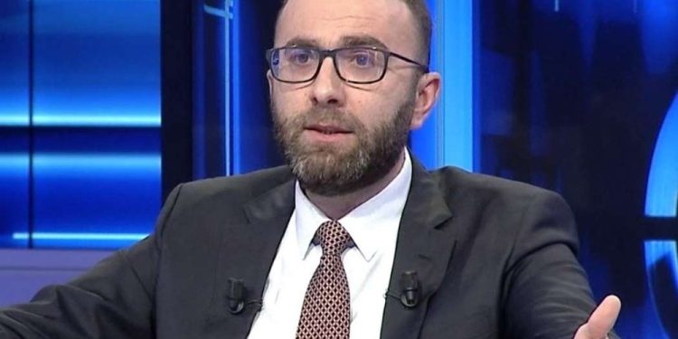 ‘Na mori m’qaf Open Ballkan!’/ Bardhi takon fermerët e Roskovecit: Prioriteti ynë bujqësia