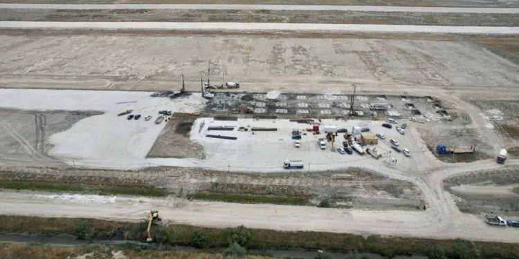 Punëtori ra nga lartësia gjatë punimeve në aeroportin e Vlorës, arrestohet administratori i firmës