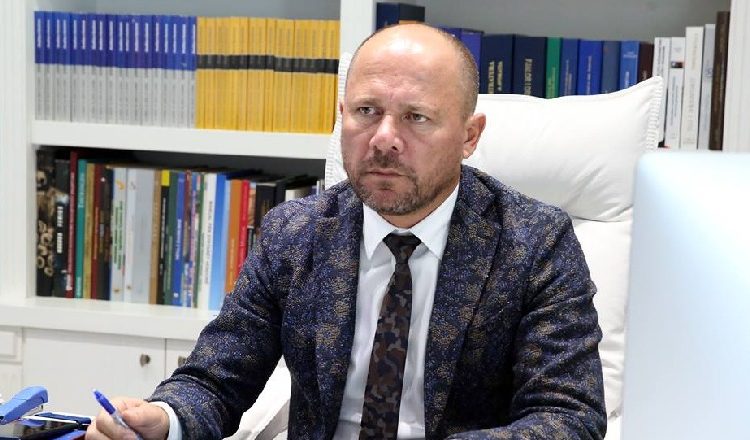 “Dibra nuk ta fal, o kryeçyryk”/ Mziu i përgjigjet Ramës
