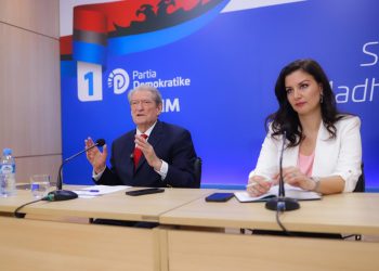 Berisha: Kultura është më keq se në çdo pushtim! Arti i Ramës u vlerësua si ‘shkarravina të një adoleshenti të droguar’