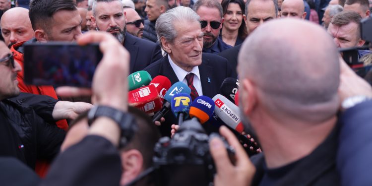 Berisha: Shkodra do e mësojnë shumë shpejt se ç’përfaqëson Beci i Dobraçit! Spahia shkon në SPAK vetëm pse zbatoi ligjin