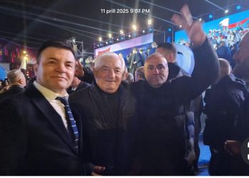 “Demokracia drejt shpëtimit”/ Artur Roshi: Hapja e fushatës së Opozitës ishte madhështore…