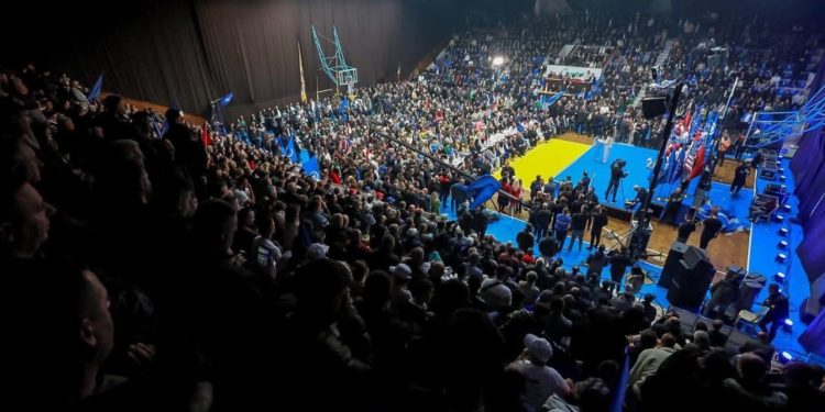 Artur Roshi: Qytetarët po zgjedhin opozitën, Rama ka zhytur vendin në mjerim me teoritë marksiste