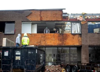 Tragjike, të paktën 16 të vdekur nga stuhitë në SHBA