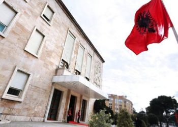 Samiti i Komunitetit Politik Europian në Shqipëri/ Vendimi i Qeverisë: Data 15 dhe 16 maj pushim në Tiranë, Kamëz, Krujë dhe Vorë