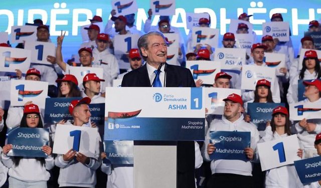 “Rama ka në krahë Veliajn, Çyrben dhe McGonigalin”, Berisha: Vijmë këtu për të nisur betejën e fitores së Shqipërisë Madhështore