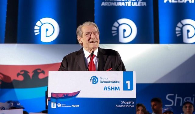 “Ky nuk është projekt për karrige, por është projekt për çdo qytetar!/ Berisha: Do pastrojmë shtëpinë nga krimi dhe korrupsioni