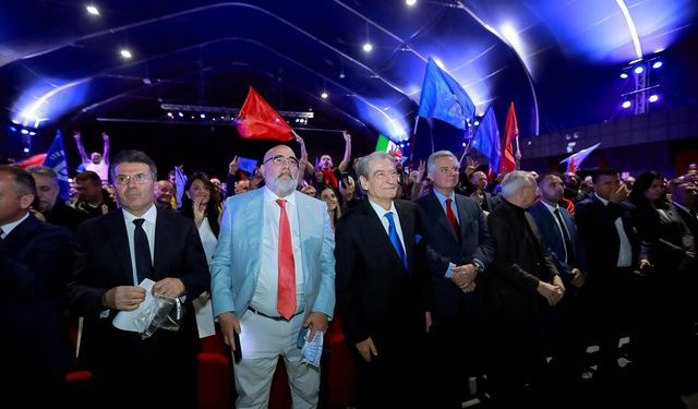 Berisha nga Italia: Chris LaCivita erdhi për të rikthyer PD-në në pushtet, jo për para…