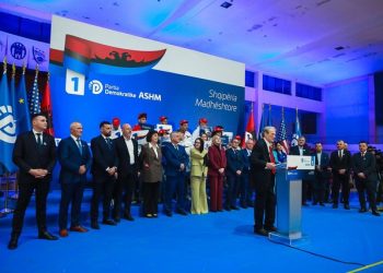 “Shembull në rajon”/ Berisha: Do e vendosim Shqipërinë në trenin e teknologjisë së shpejtë