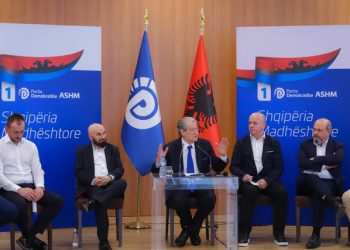 Berisha: Bima e vetme aromatike për Ramën është droga! Ne do e subvencionojmë fuqishëm sektorin e bimëve mjekësore