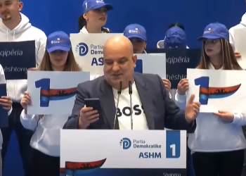 ‘Rilindja, pjellë e keqe’/ Vrenzoi-Ramës: Jam i djathtë o çyryk