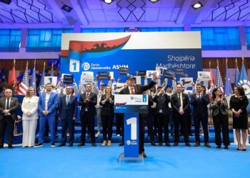 Berisha nga Korça: Një familje e fortë është themeli i të gjitha arritjeve tona, është kushti i mirëqenies dhe i të ardhmes tonë