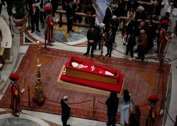 Përcillet sot në banesën e fundit Papa Françesku, mbi 250 mijë njerëz të pranishëm