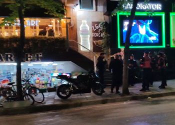 Plagosja në Tiranë/ Ishin në tavolinë bashkë, ja çfarë dyshohet se solli sherrin