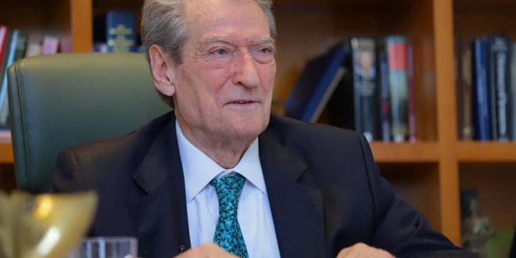 Berisha premton: Fëmijët, 8 orë në shkollë. Tolerancë zero ndaj dhunës