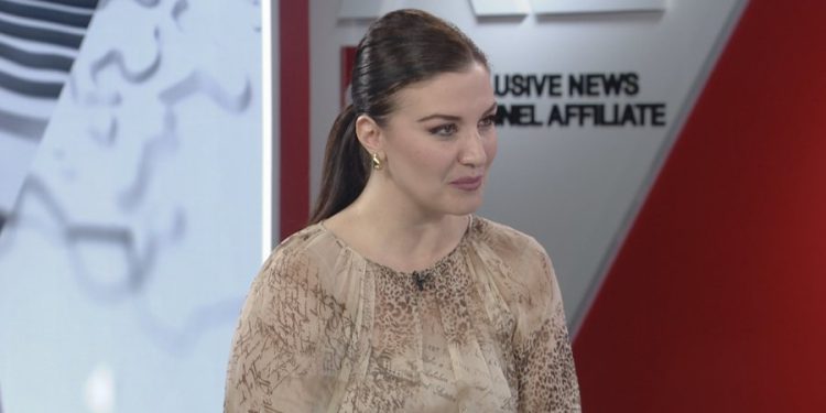 Çfarë i solli LaCivita fushatës së PD? Flet Floriana Garo, tregon një ditë të Sali Berishës