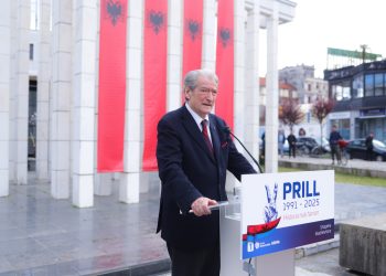 Berisha: Martirët e 2 Prillit janë frymëzim i madh për çdo qytetar të sakrifikojë për lirinë dhe votën e tij