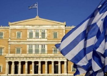 Grevat paralizojnë Greqinë, anulohen edhe fluturimet me Shqipërinë