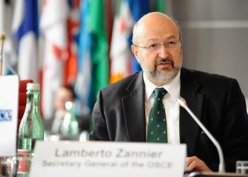 Zgjedhjet më 11 Maj/ Kreu i misionit vëzhgues së OSBE-ODIHR mbërrin në Tiranë