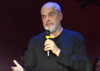 “Shtet elektoral”/ Rama nën akuzë për keqpërdorim të institucioneve për fushatë zgjedhore