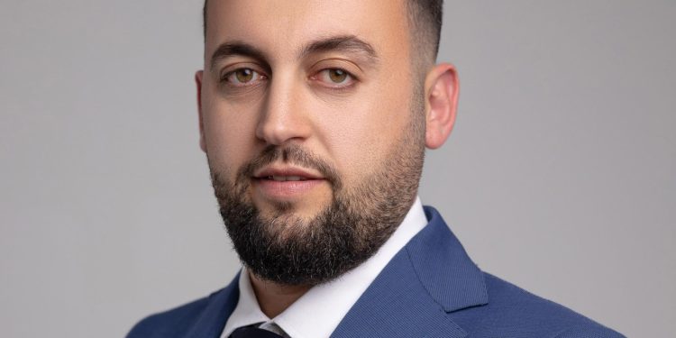 Romarjo Meminaj: Pse vendosa të kandidoj për deputet?