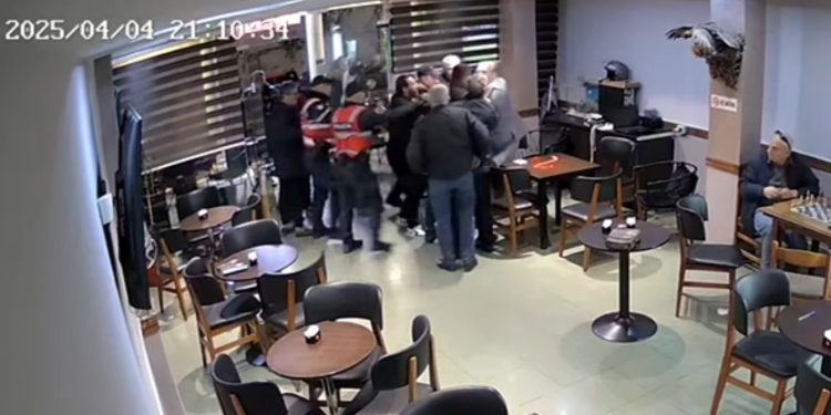Flamur Noka publikon videon: Adriatik Alimadhi u shoqërua forcërisht nga policia…