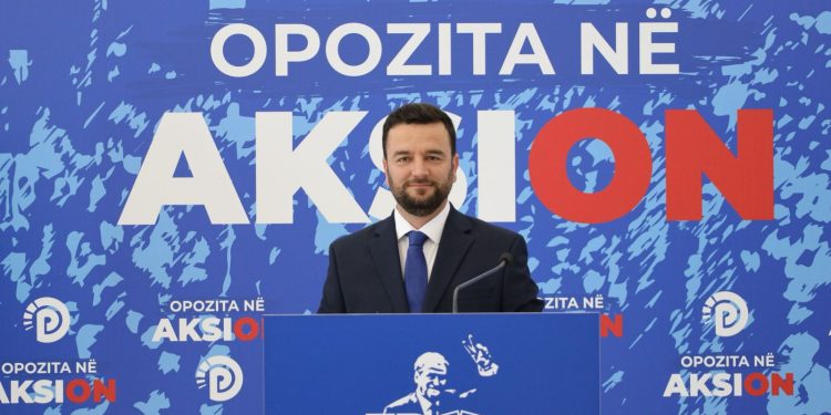 Kullat 25 katëshe në Pogradec/ Çela: Po ndërtohen në zonat e mbrojtura, është një sulm mafioz ku pastrohen paratë