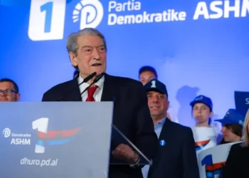 Berisha – Ramës: O burrec 2 metra, me këtë fjalor as në “Big Brother” s’do të pranonin