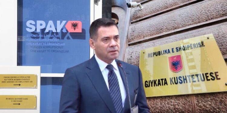 Sinjali ‘Ahmetaj’, a do të ketë guximin Gjykata Kushtetuese të fitojë ‘dinjitetin’ përballë SPAK?