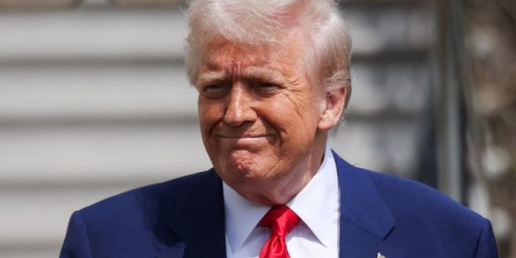 Presidenti Trump zgjat edhe një vit ndalimin e hyrjes së anijeve ruse në portet amerikane