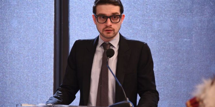 A po ndihmon Soros Veliajn, i dyshuar për korrupsion, t’i shpëtojë drejtësisë?