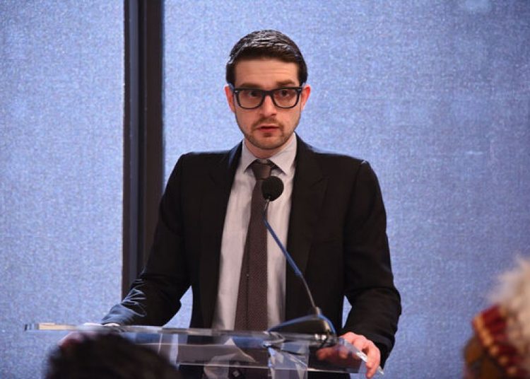 A po ndihmon Soros Veliajn, i dyshuar për korrupsion, t’i shpëtojë drejtësisë?