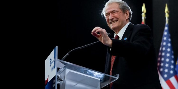 Berisha jep lajmin: Një gjykatës, besnik i ligjit, i ktheu sot Skapit të partisë, hetimin për sarajet e Surrelit