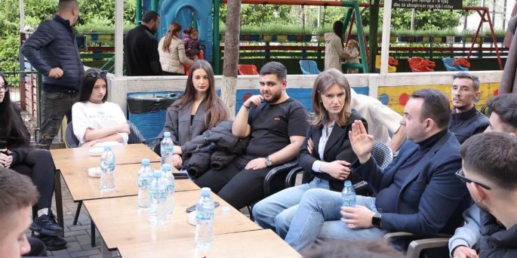 Balliu: Mbështetje për investitorët nën 35 vjeç, s’ka pse largohet rinia, mjafton të largohet Rama