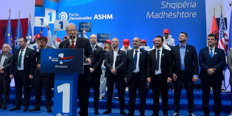 Berisha sfidon përsëri Ramën: Hajde përballemi në debat, unë vetëm dhe ti rreshtoi suflerët pas shpine