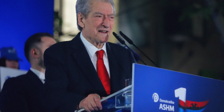 Berisha: Rama i ka ndaluar të gjitha debatet, se i ka kundër! Bën polle e stërpolle, por qytetarët do i japin atë që meriton me datë 11