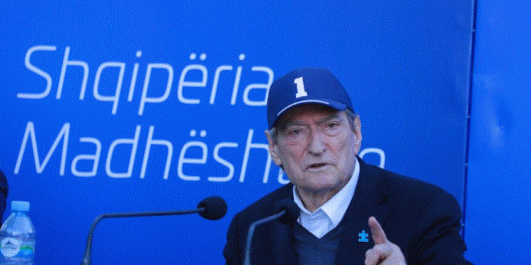 “Ku shkoi burreci 2 metra i gjatë, do futet në klasë të parë vetëm një fëmijë”/ Berisha: Shqipëria e para në botë për rënien e lindjeve