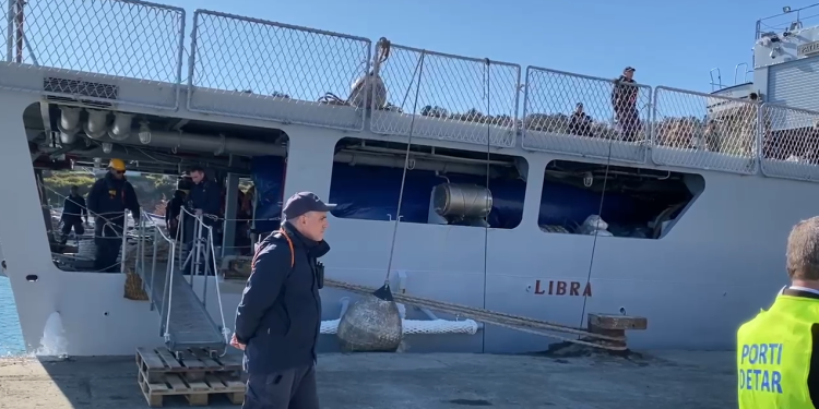 Nga Banglandeshi, Nigeria, Egjipti dhe Afrika/ ‘Libra’ sjell emigrantët e parë në Gjadër, ja si do të procedohet me ta