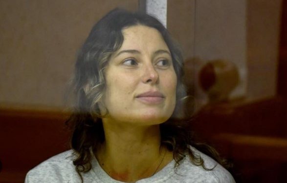 U arrestua se dhuroi para për Ukrainën, Moska liron gruan ruso-amerikane