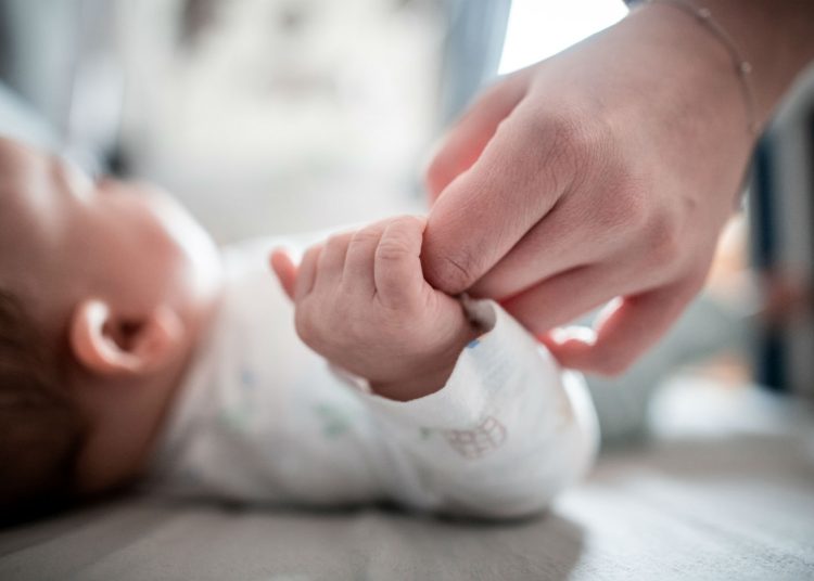 Emigrimi dhe infertiliteti/ Shqipëria në alarm demografik, OKB parashikon përgjysmim të lindjeve në 3 dekadat e ardhshme