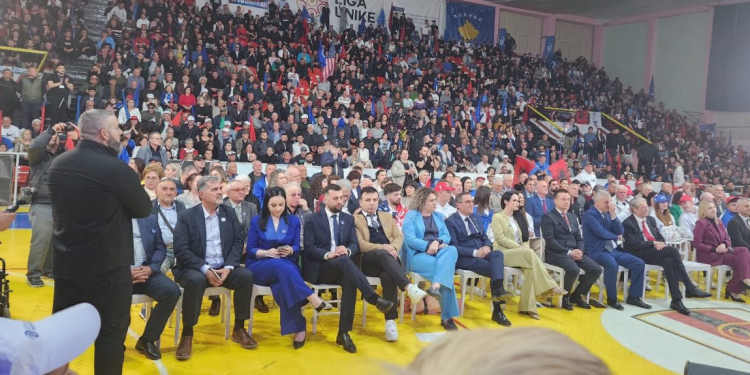 Shpresë nga Vlora! Roshi: Programi i Opozitës, zgjidhje reale për strehimin dhe ekonominë