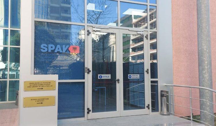 Dosja ‘5D’/ GJKKO: Zyrtarët e Bashkisë Tiranë do të përballen në gjyq, s’ka gjykim të shkurtuar…