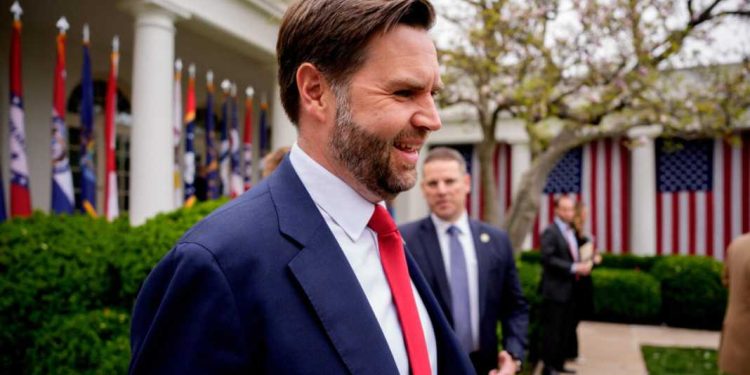 Dënimi i Le Pen, Vance: Përpjekje për ta nxjerrë nga fleta e votimit