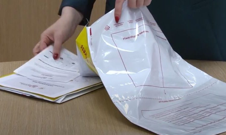 Diaspora shqiptare voton për herë të parë, sot nisen zarfet me fletët e votimit