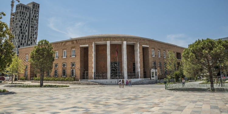 Narko-eurot për blerjen e votave/ BSH ndërhyri në treg pak para votimeve