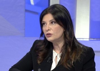 Zarfet nga Greqia dorazi në KQZ! PD kërkon audit, për 3 ditë u dorëzuan 20 mijë vota, kaq nuk erdhën për 3 javë