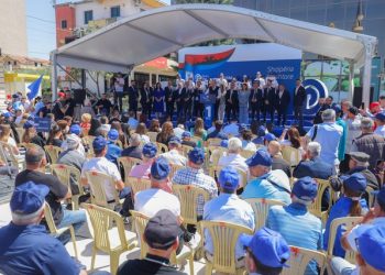 “Lamborghini i Noizyt nuk është rroga dhe pensione”! Berisha: Edhe Kamala mori të gjithë Hollivudin me vete, po përfundoi atje ku e meritonte