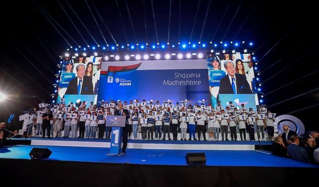 Pakti për rininë/ Berisha: Në 100 ditë ne hedhim bazat që çdo i ri dhe e re të realizojë ëndrrën shqiptare në Shqipëri