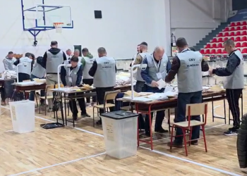 Numërimi përfundoi që në mbrëmje, ja sa vota ka marrë secili kandidat në bashkinë e Pustecit